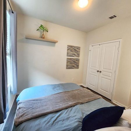 4 Bedroom Home Near Downtown Med Center Nrg Stadium Pearland Skyview Long By Ion Rentals Houston Luaran gambar