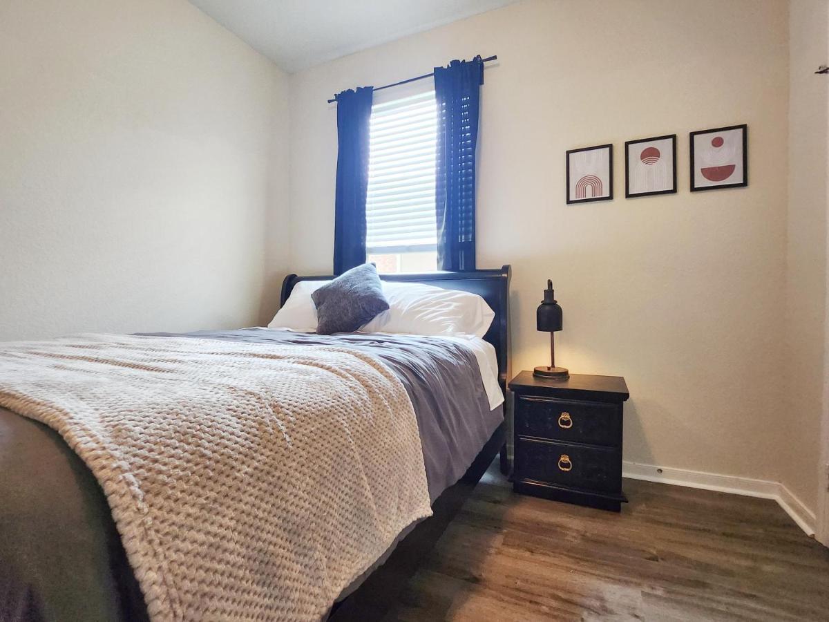 4 Bedroom Home Near Downtown Med Center Nrg Stadium Pearland Skyview Long By Ion Rentals Houston Luaran gambar